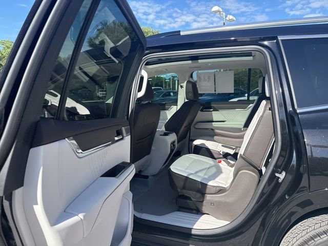 Used 2024 GMC Acadia Denali w/ Super Cruise Package AWD/4WD image 15