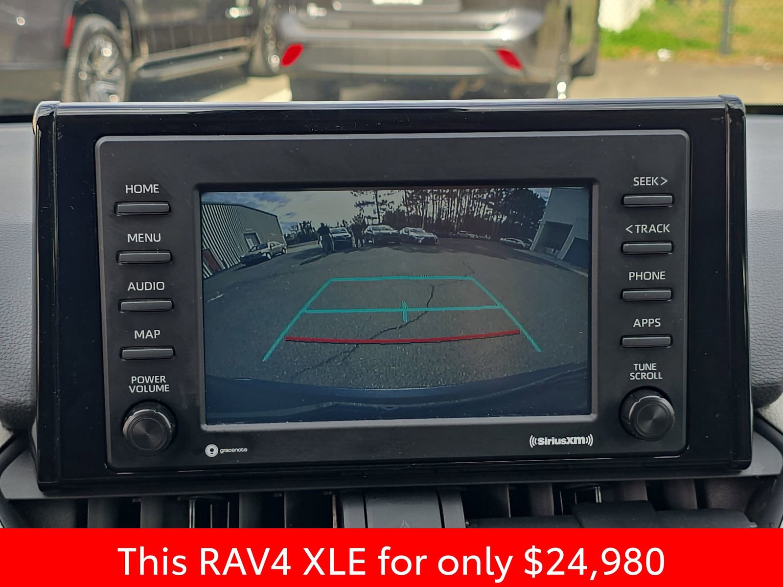 Used 2022 Toyota RAV4 XLE image 29