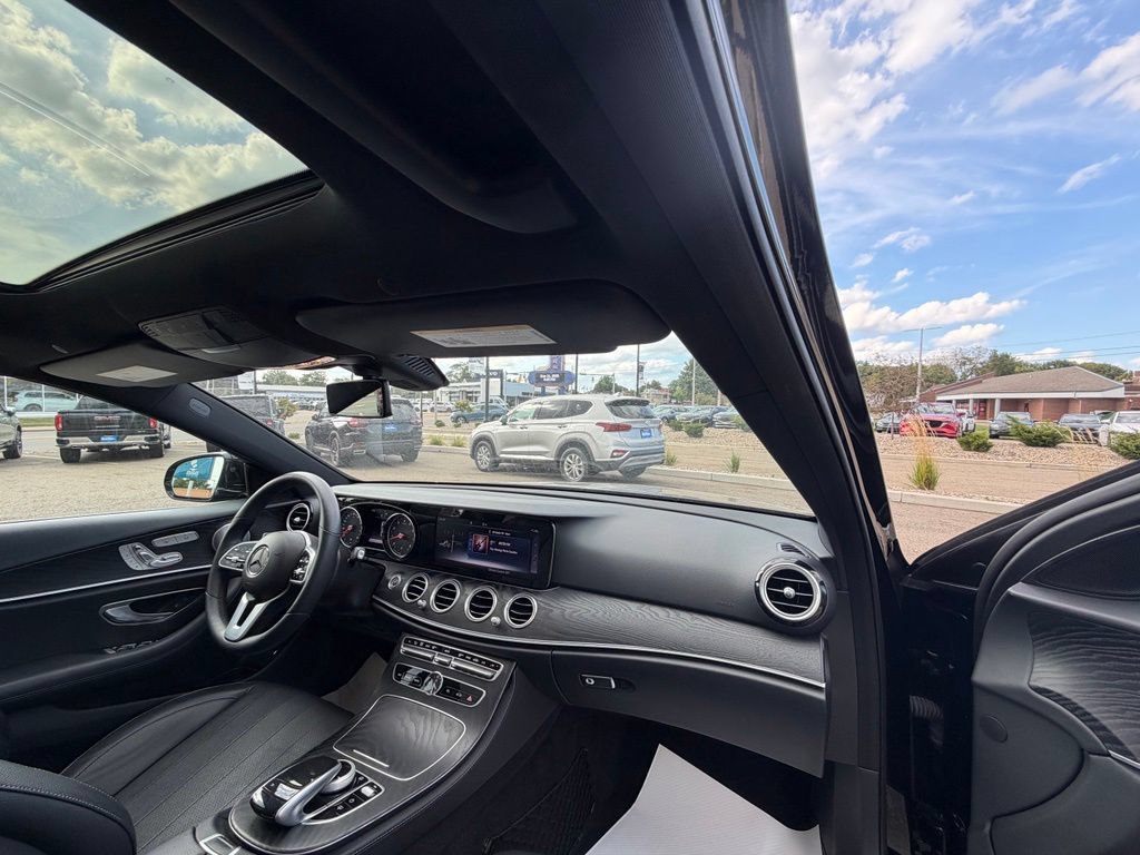Used 2019 Mercedes-Benz E 300 4MATIC image 11