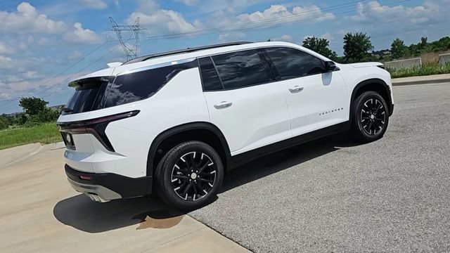 New 2026 Chevrolet Traverse LT w/ Enhanced Driving Package FWD image 9