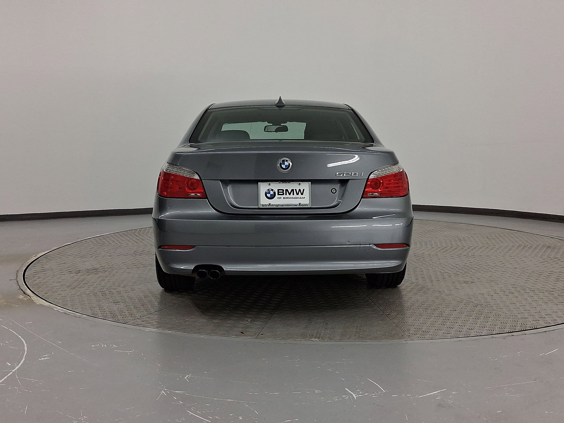 Used 2010 BMW 528i Sedan image 10