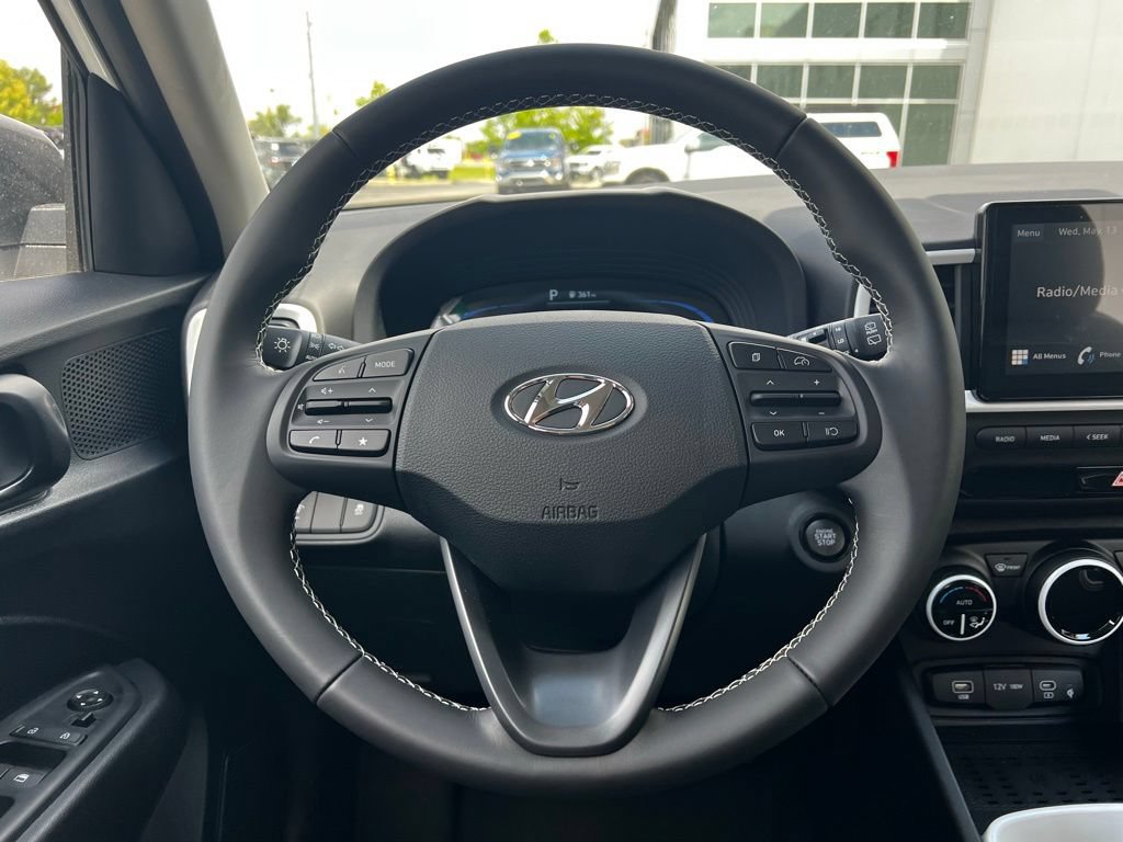 New 2026 Hyundai Venue SEL FWD image 36