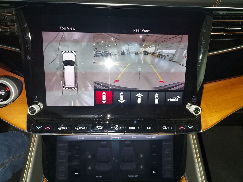 New 2024 Jeep Grand Wagoneer L Series III w/ HD Trailer Tow Package image 22