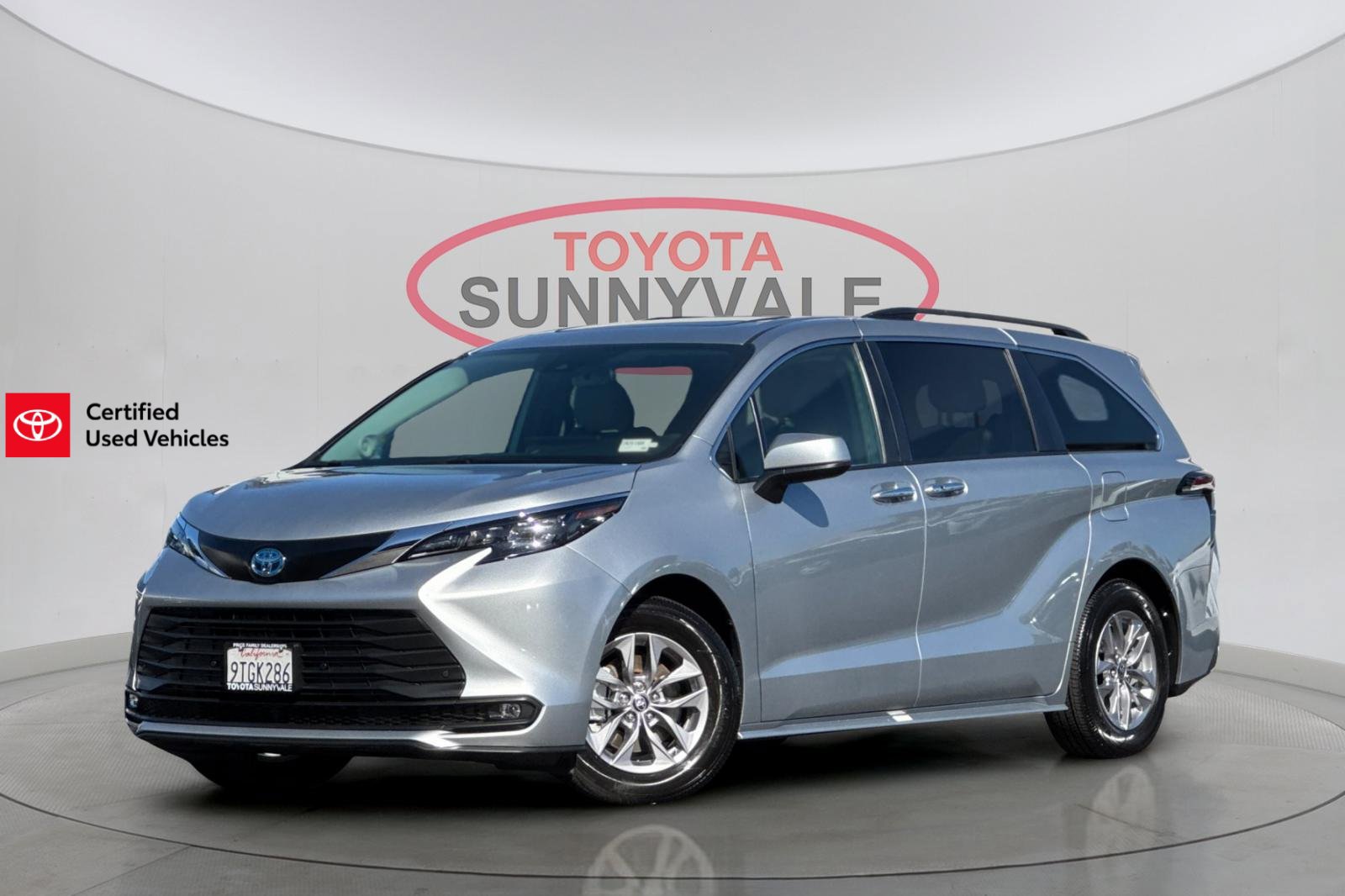 Used 2025 Toyota Sienna XLE w/ XLE Plus Package