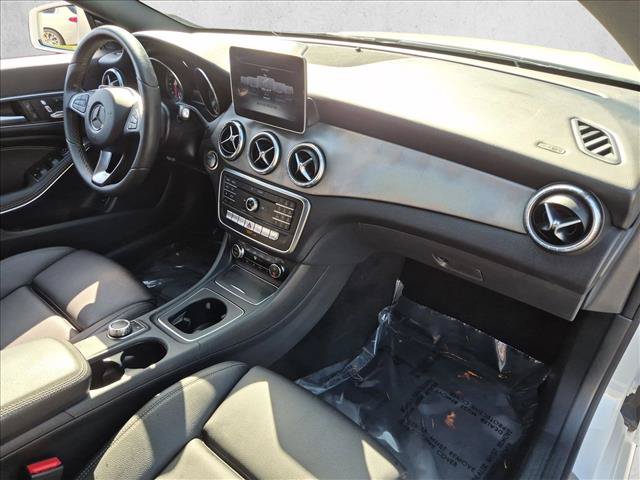 Used 2018 Mercedes-Benz CLA 250 image 21