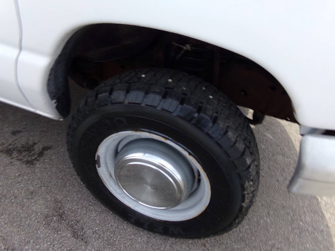 Used 1995 Ford E-250 and Econoline 250 Super RWD image 56