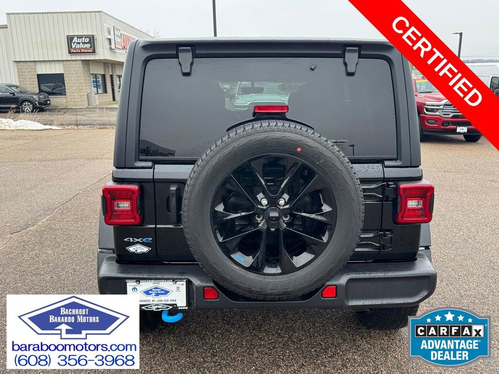 Used 2022 Jeep Wrangler Unlimited Sahara w/ Cold Weather Group image 3