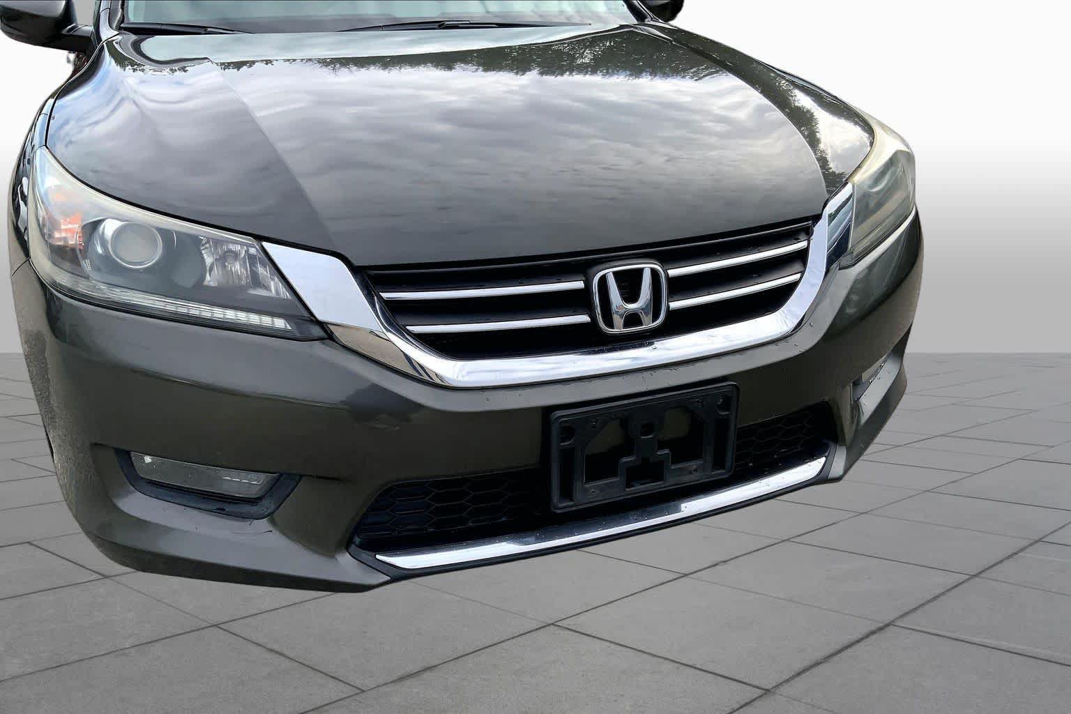 Used 2014 Honda Accord Sport image 32