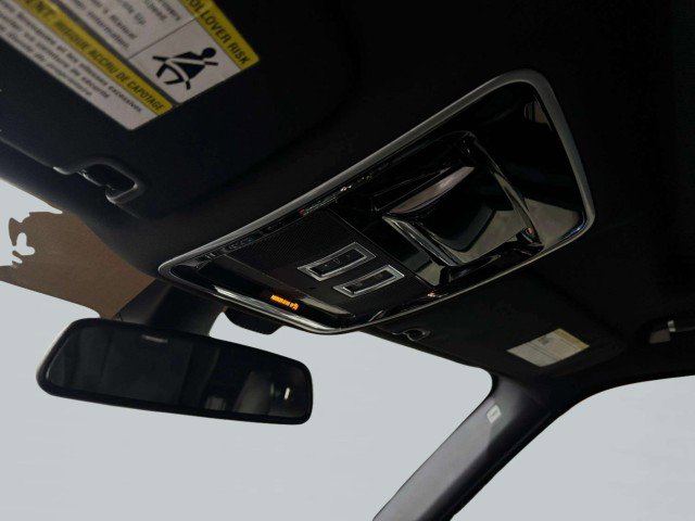 Used 2015 Land Rover Range Rover Supercharged image 31