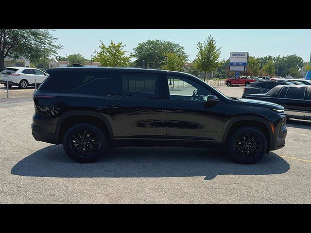 Certified 2024 Chevrolet Traverse LS w/ Midnight/Sport Edition FWD image 5