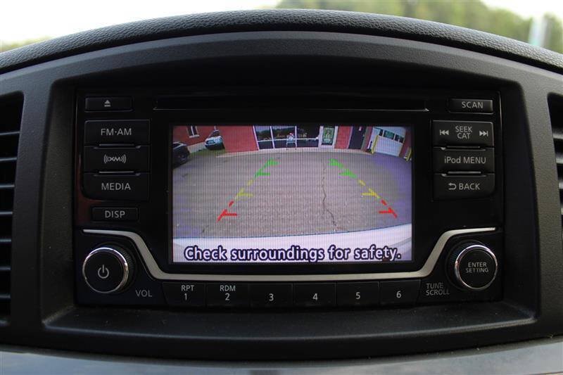 Used 2016 Nissan Quest SV FWD image 18