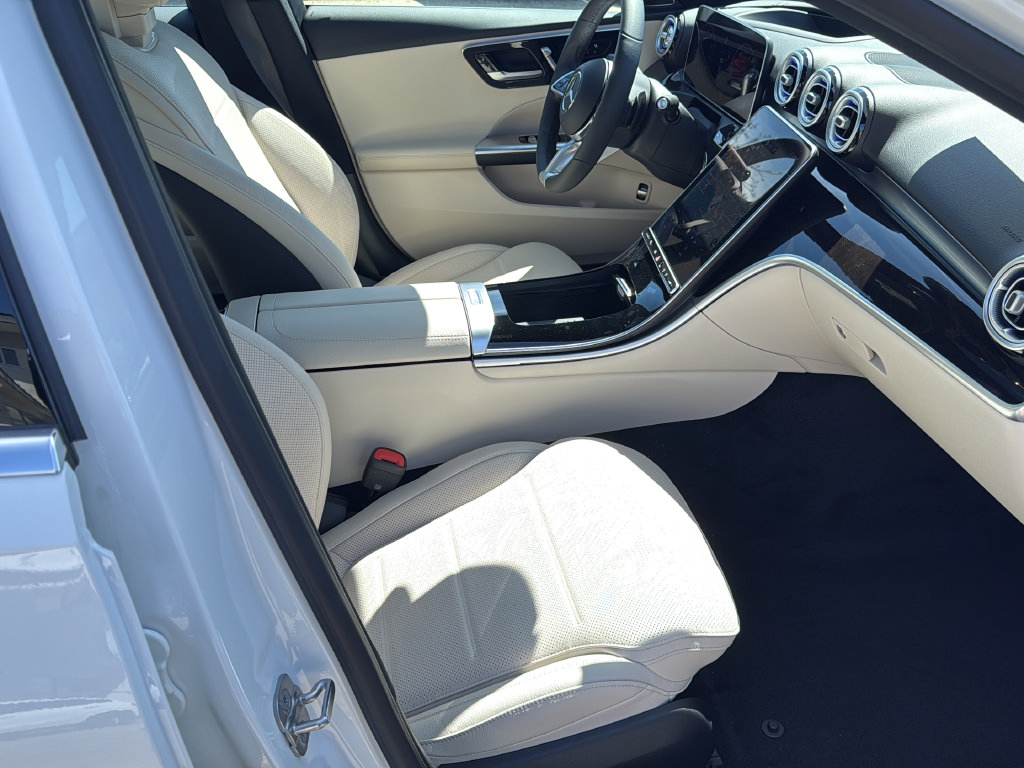 Used 2026 Mercedes-Benz C 300 4MATIC Sedan image 22