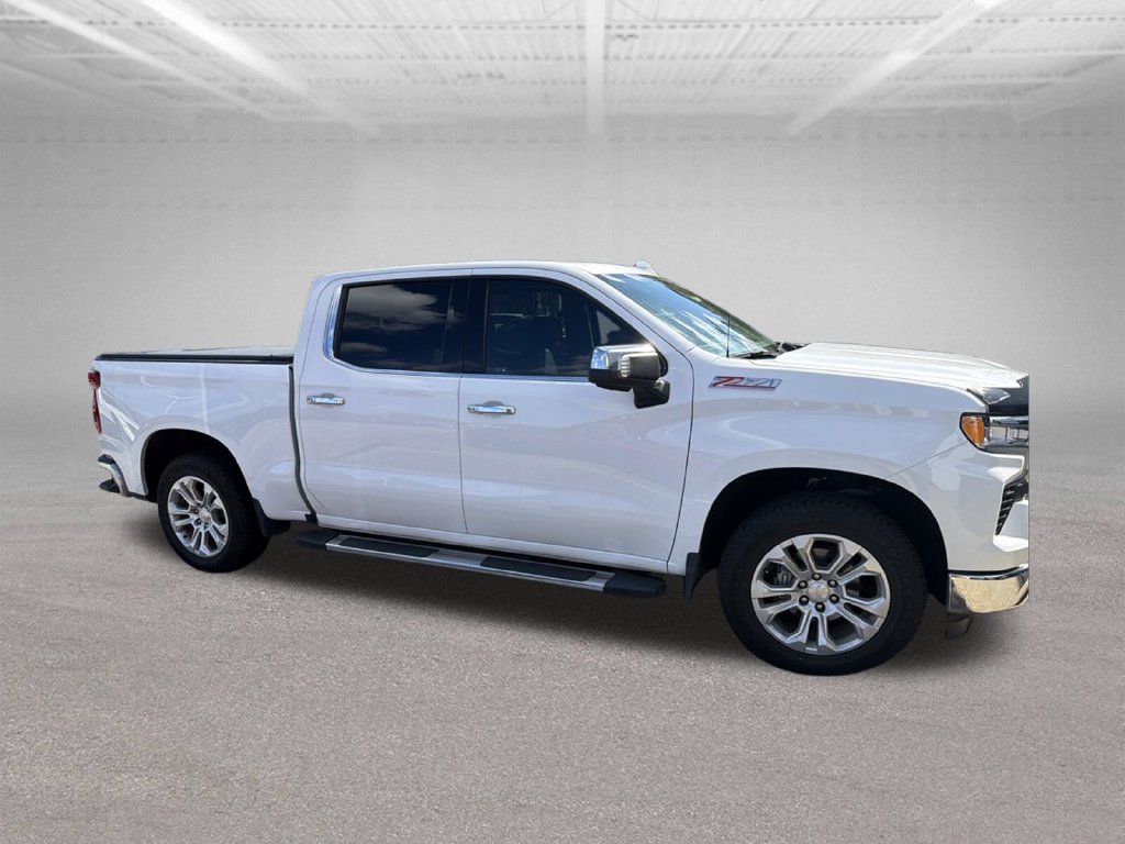 Used 2024 Chevrolet Silverado 1500 LTZ w/ Technology Package AWD/4WD image 4