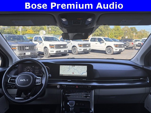 Used 2022 Kia Carnival SX Prestige image 3