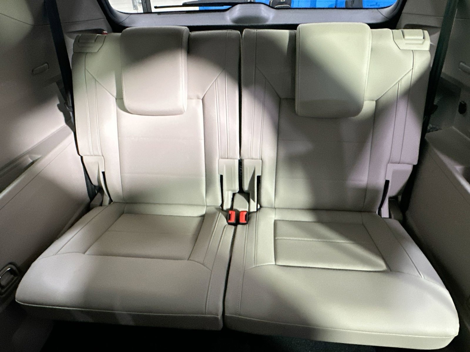 Used 2023 Volkswagen Atlas SE w/ Panoramic Sunroof Package image 31