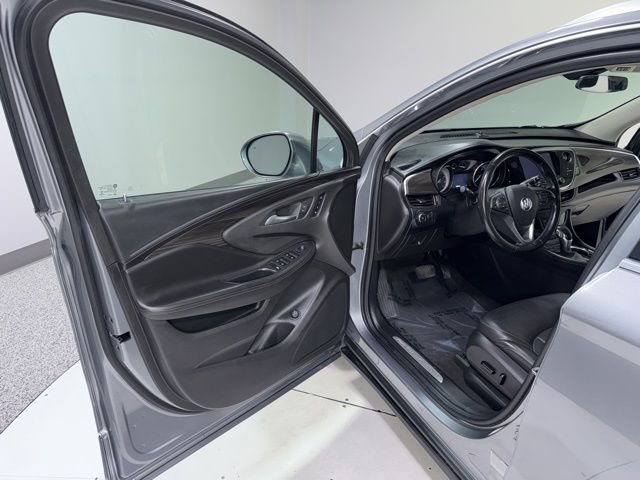 Used 2020 Buick Envision Essence FWD image 9
