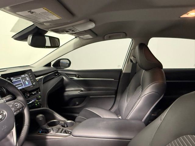 Used 2022 Toyota Camry SE image 33