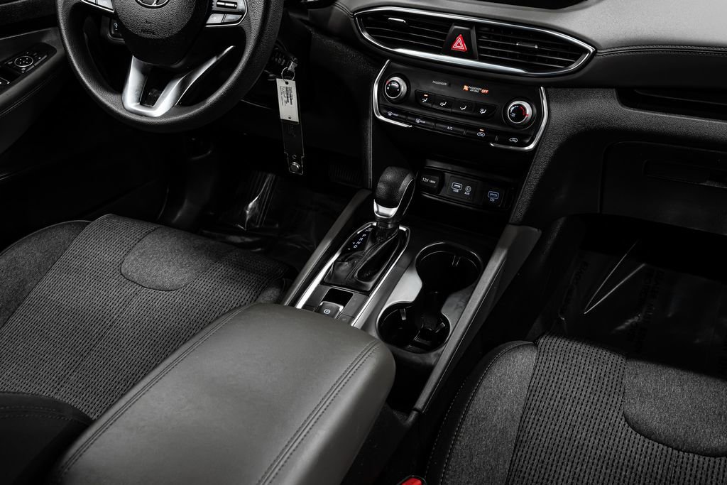 Used 2019 Hyundai Santa Fe SE image 17