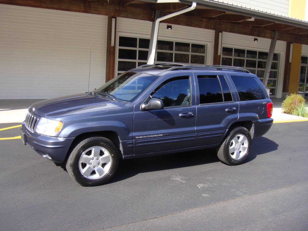 Used 2001 Jeep Grand Cherokee Limited