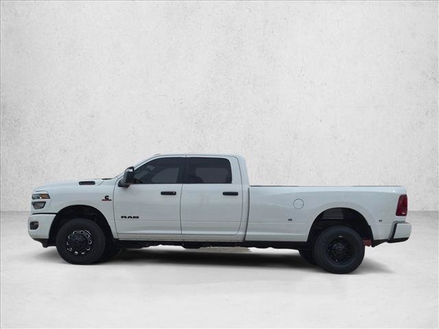New 2026 RAM 3500 Big Horn AWD/4WD image 5