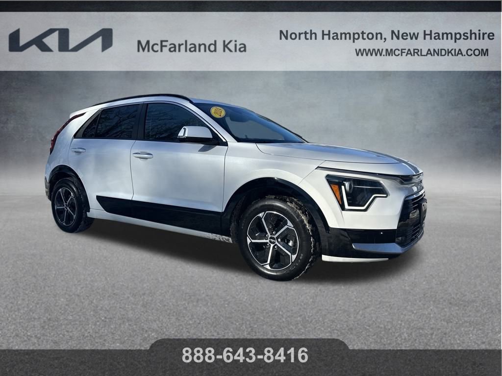 Used 2024 Kia Niro SX image 10