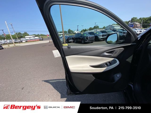 Certified 2024 Buick Encore GX Sport Touring w/ Advanced Technology Package AWD/4WD image 25