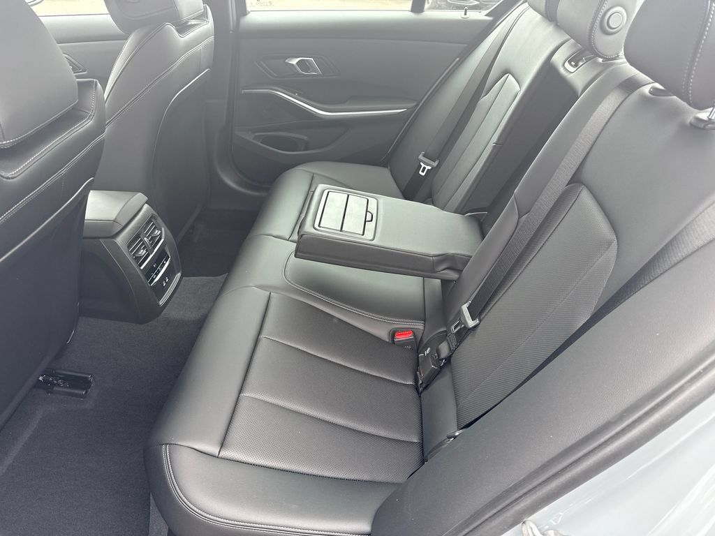 New 2026 BMW 330i Sedan w/ M Sport Package RWD image 17