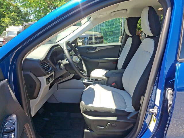 Certified 2023 Ford Escape Active AWD/4WD image 3