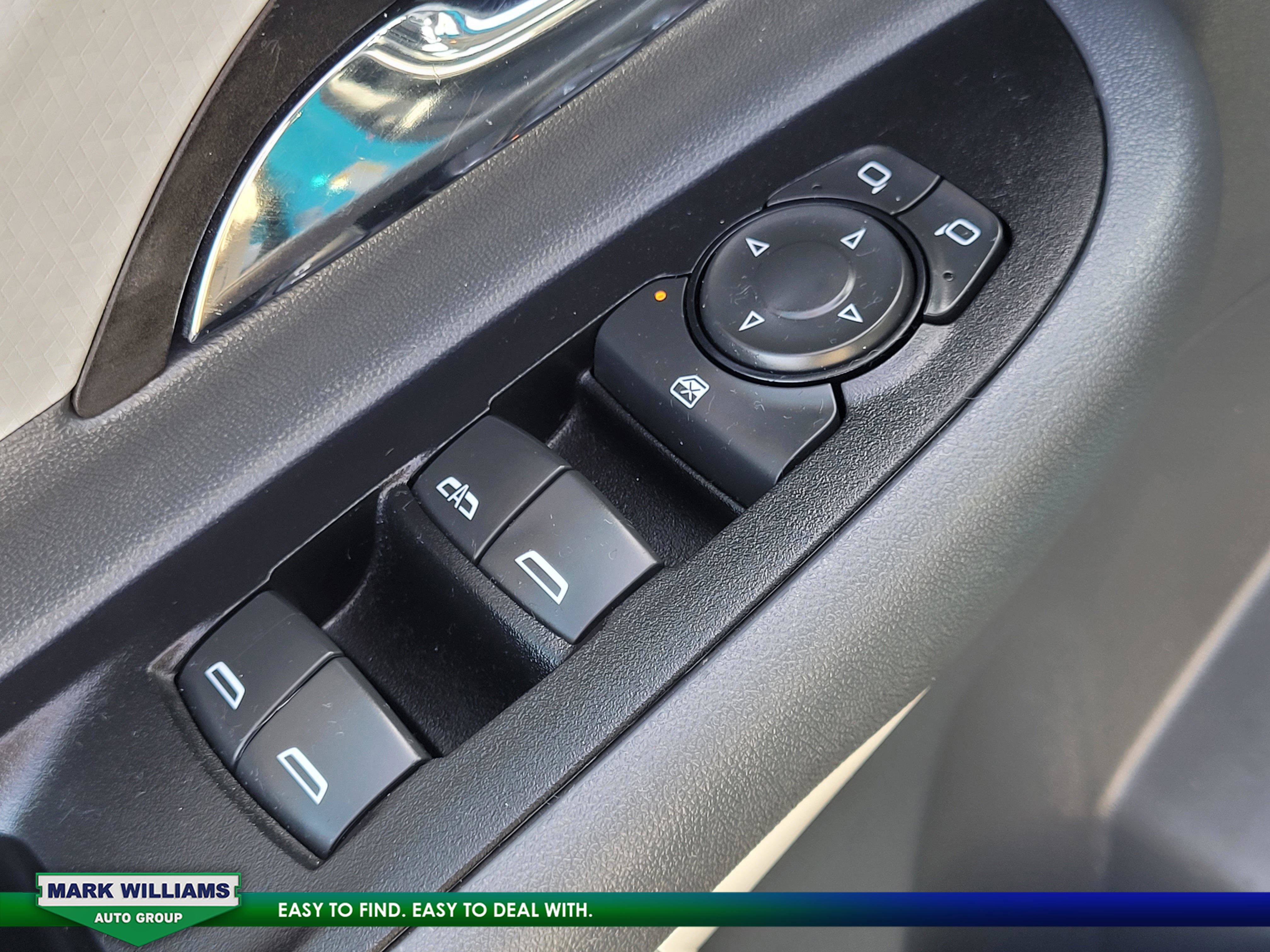 Used 2020 Chevrolet Bolt LT image 29