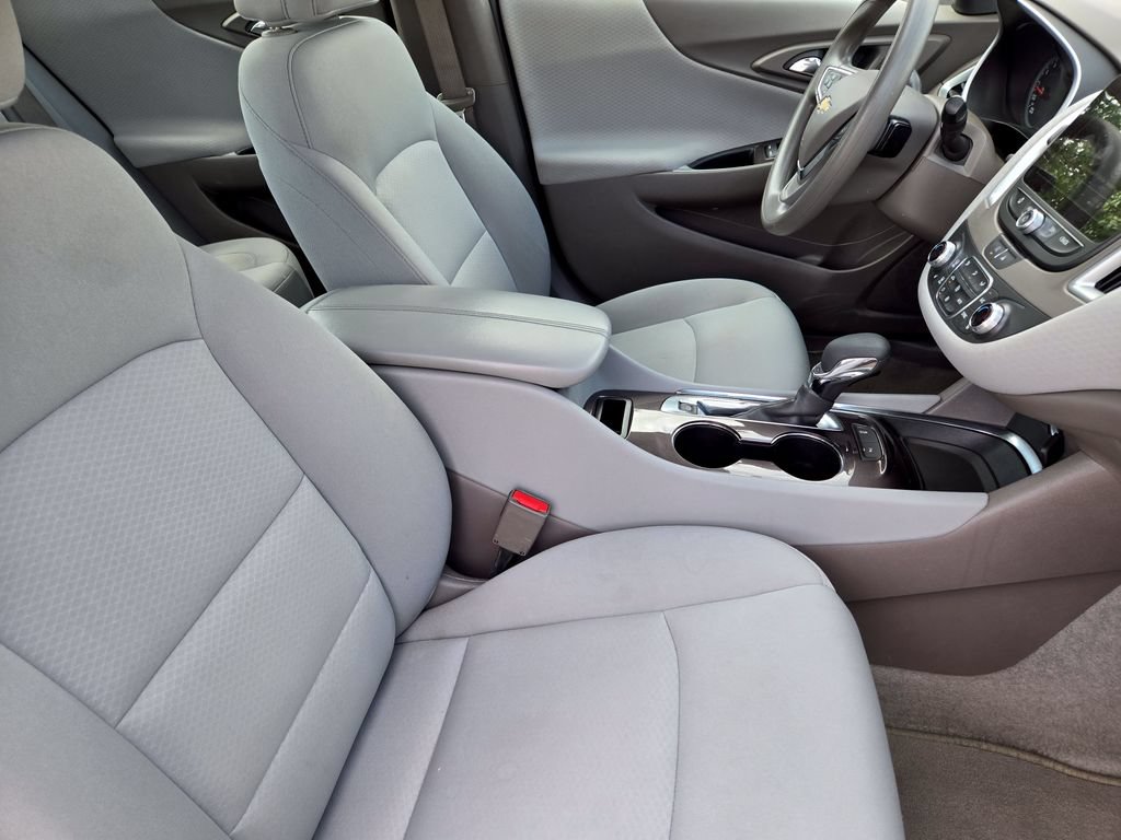 Used 2024 Chevrolet Malibu LT FWD image 19