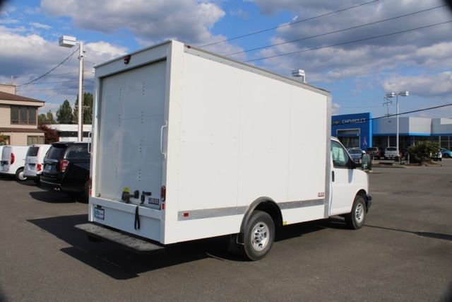 Used 2024 Chevrolet Express 3500 w/ Power Convenience Package image 7