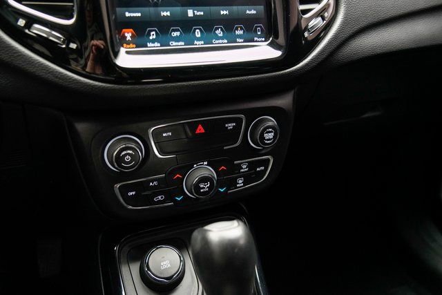 Used 2018 Jeep Compass Limited w/ Navigation Group image 29