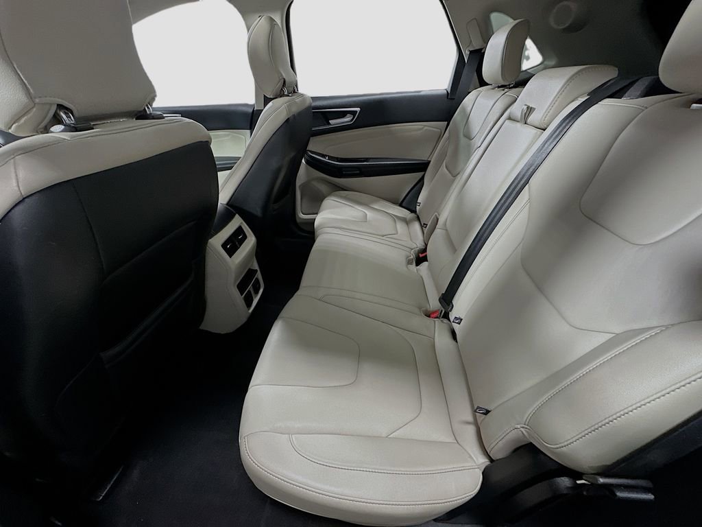 Used 2019 Ford Edge Titanium w/ Cold Weather Package AWD/4WD image 26