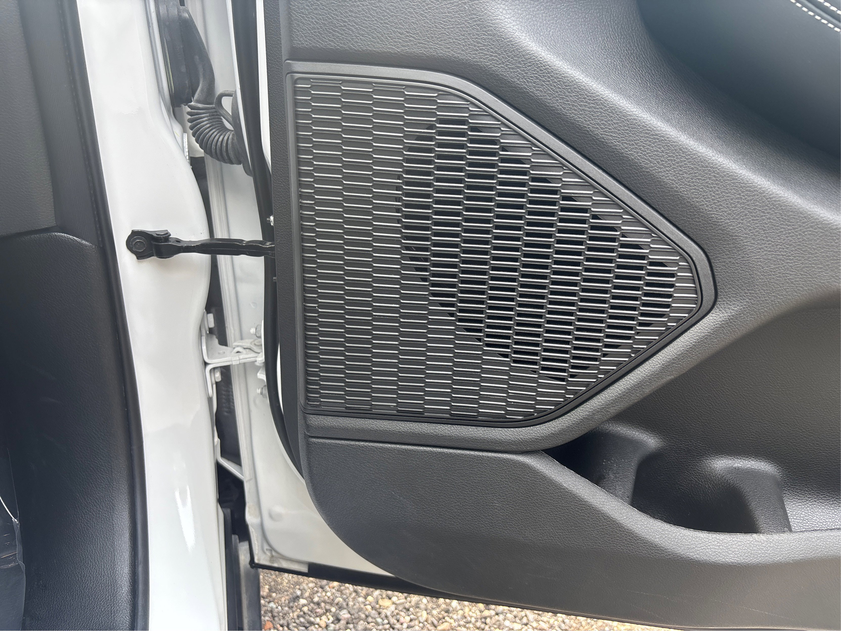 Used 2024 Jeep Grand Cherokee Laredo image 49