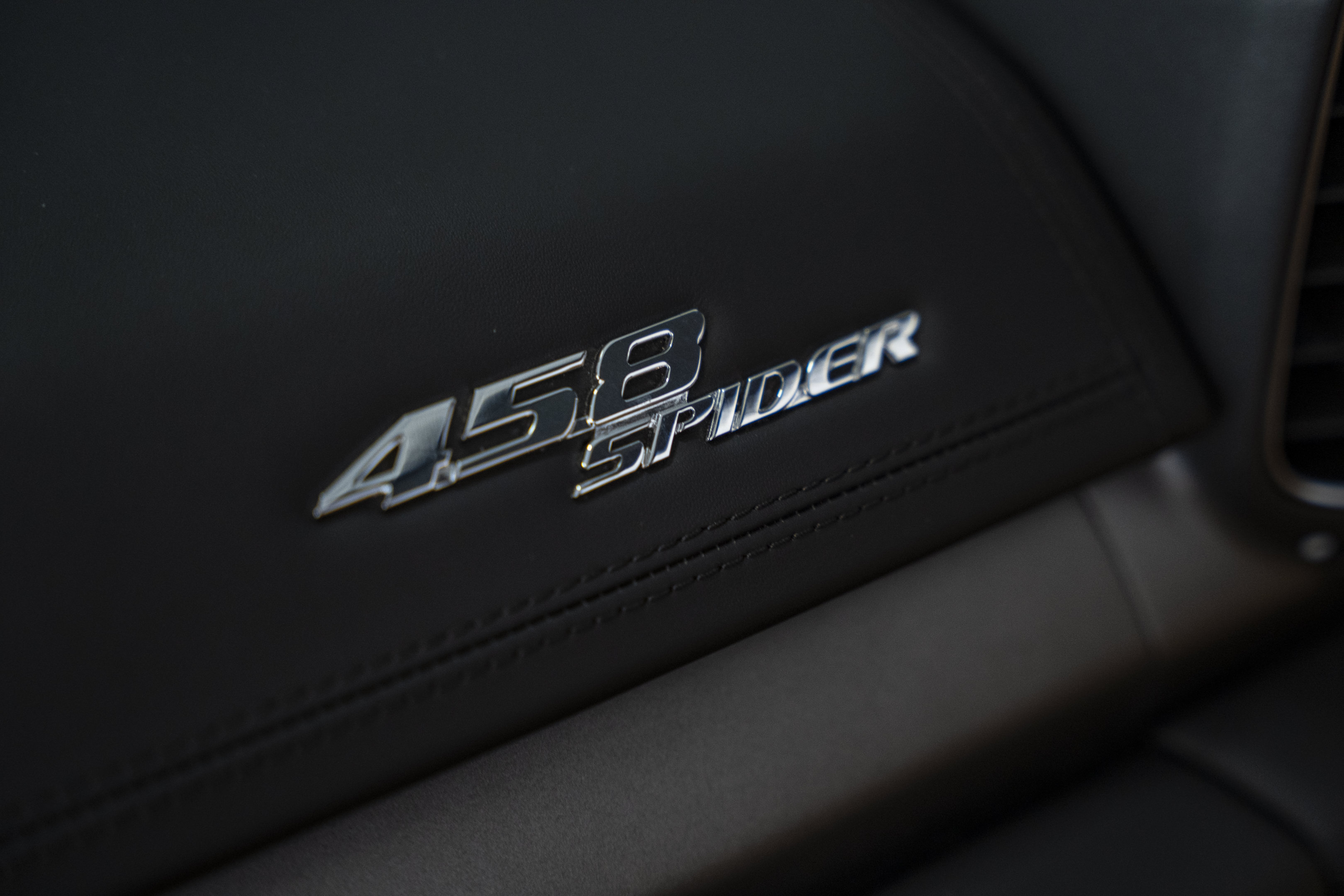 Used 2012 Ferrari 458 Spider RWD image 39