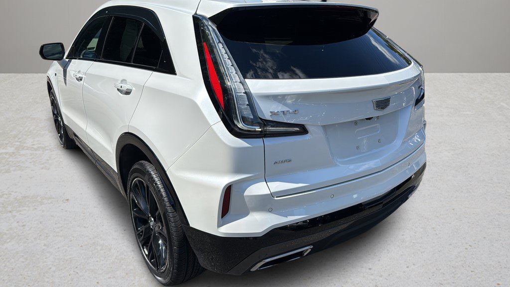 Certified 2025 Cadillac XT4 Sport w/ LPO, Onyx Lite Package AWD/4WD image 12