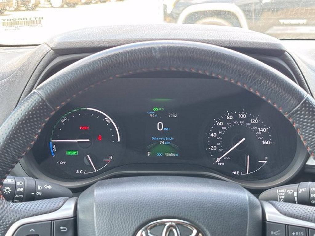 Certified 2024 Toyota Sienna XSE FWD image 27