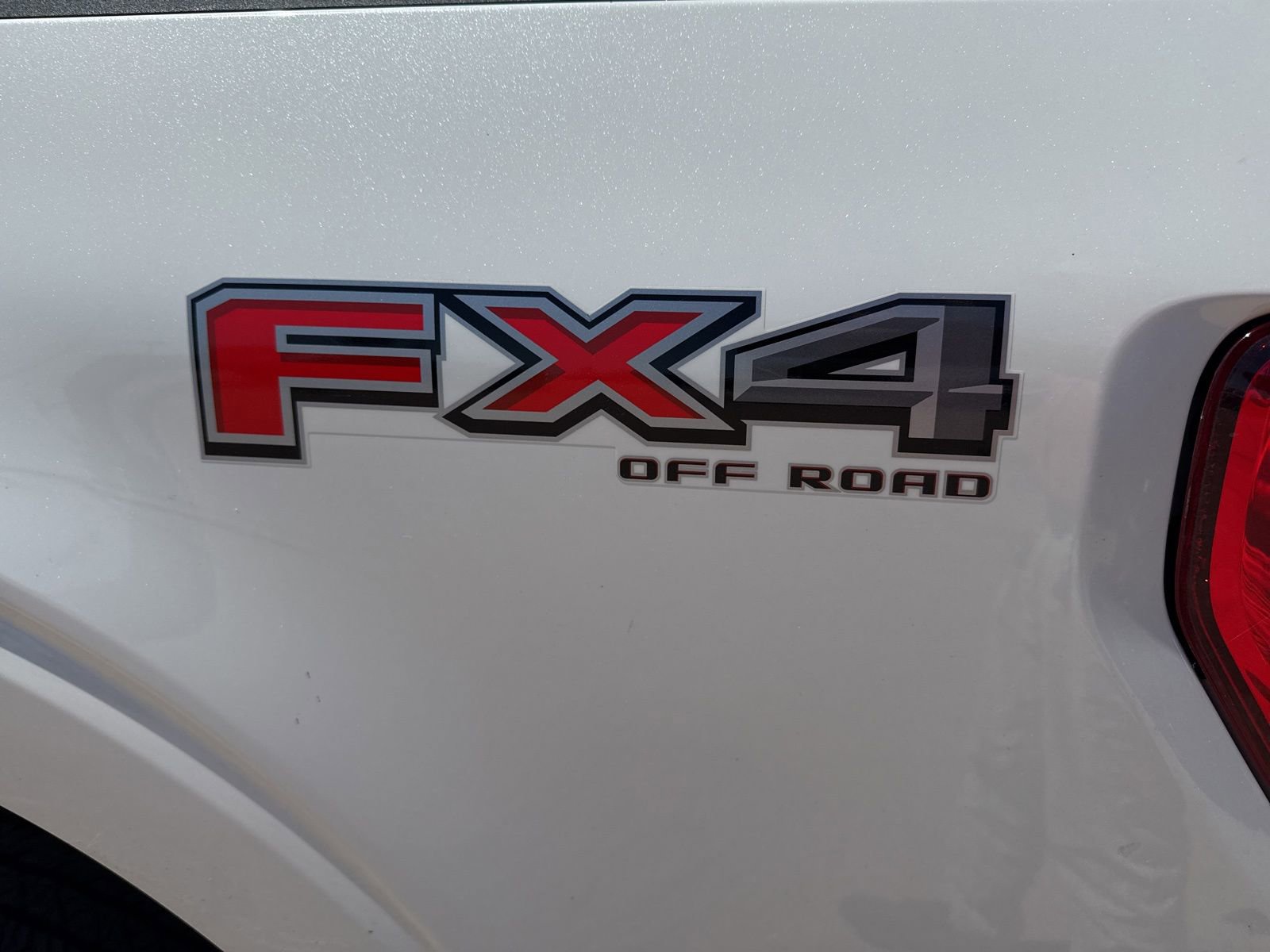 Used 2023 Ford F150 Lariat image 9