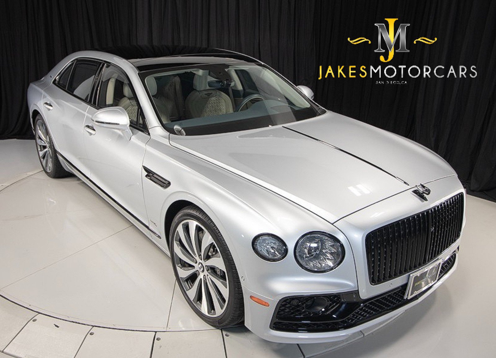 Used 2021 Bentley Flying Spur W12 image 15