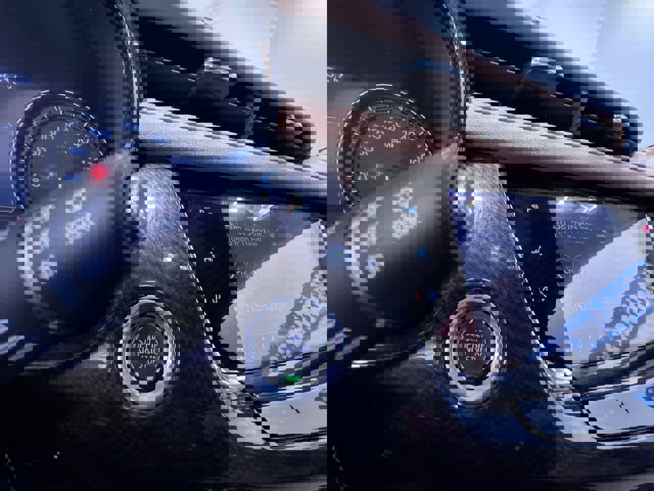 Used 2024 Cadillac XT6 Sport w/ Platinum Package image 17