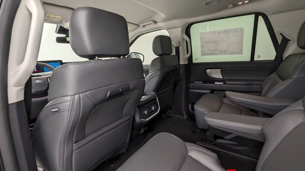New 2027 Ford Expedition Active AWD/4WD image 32