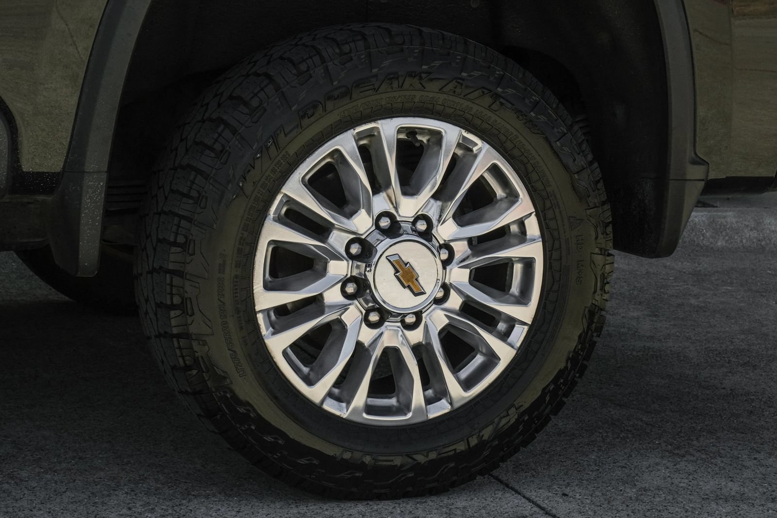 Used 2023 Chevrolet Silverado 2500 High Country AWD/4WD image 49