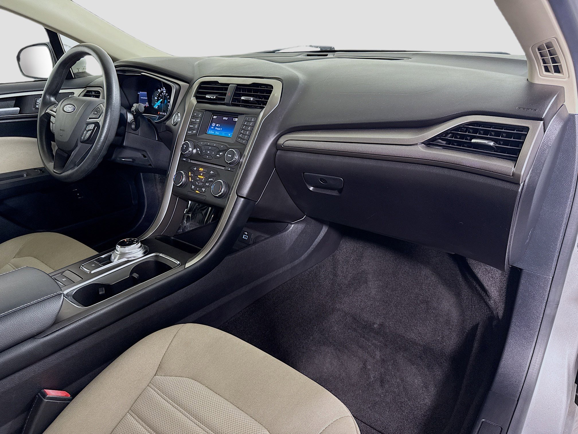 Used 2017 Ford Fusion S image 30