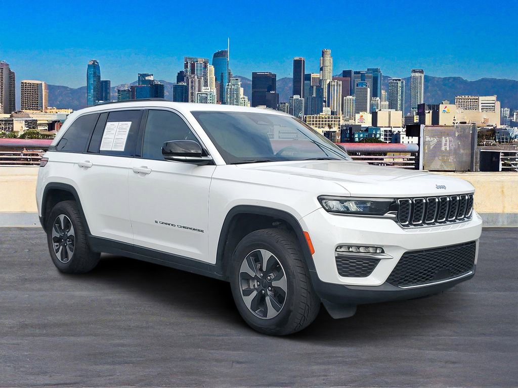 Used 2024 Jeep Grand Cherokee Limited 4xe AWD/4WD image 3