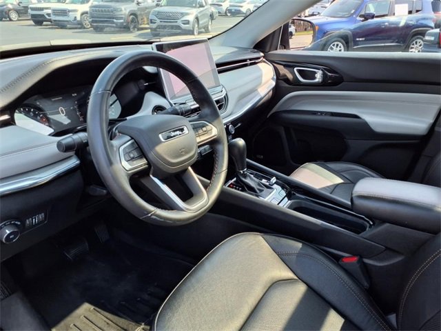 Used 2022 Jeep Compass Limited w/ Sun and Sound Group image 13