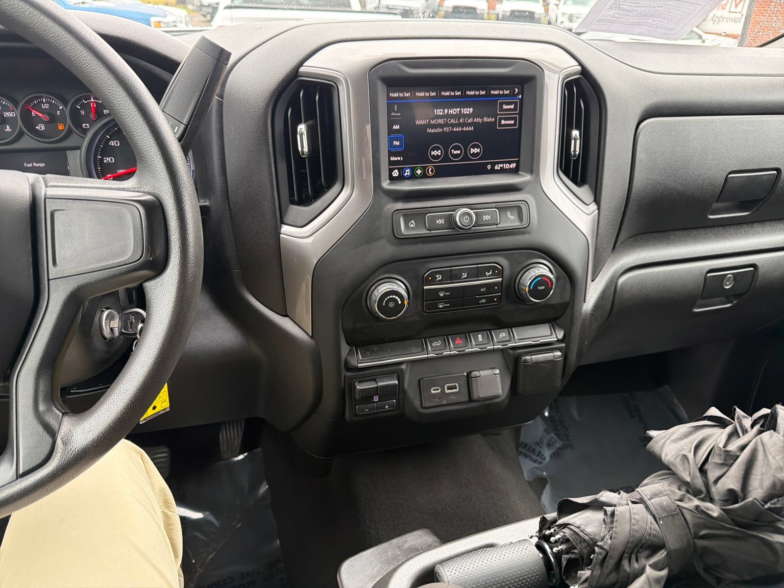 Used 2022 Chevrolet Silverado 2500 Custom w/ Custom Convenience Package AWD/4WD image 17