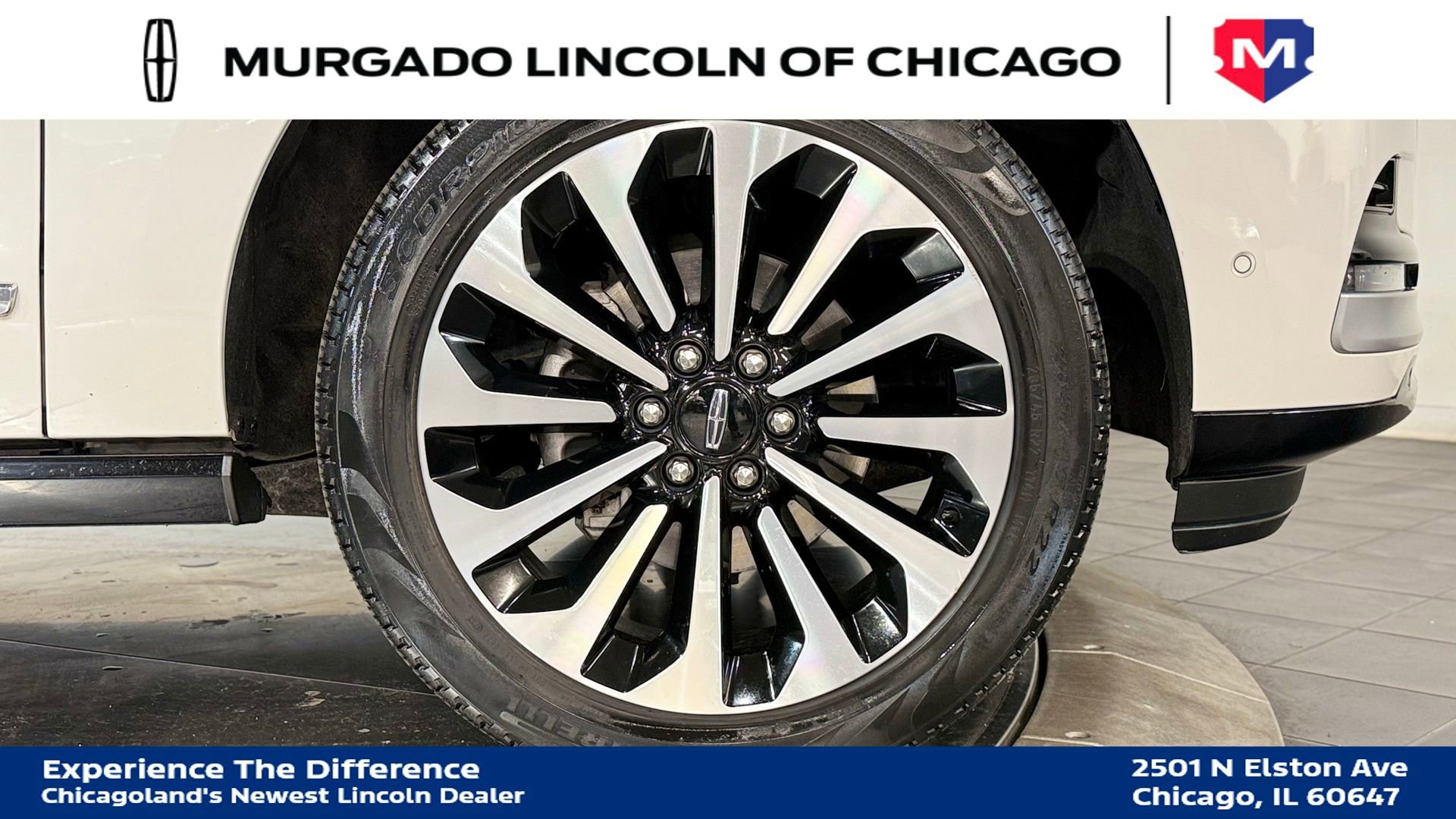 Used 2023 Lincoln Navigator Reserve image 23