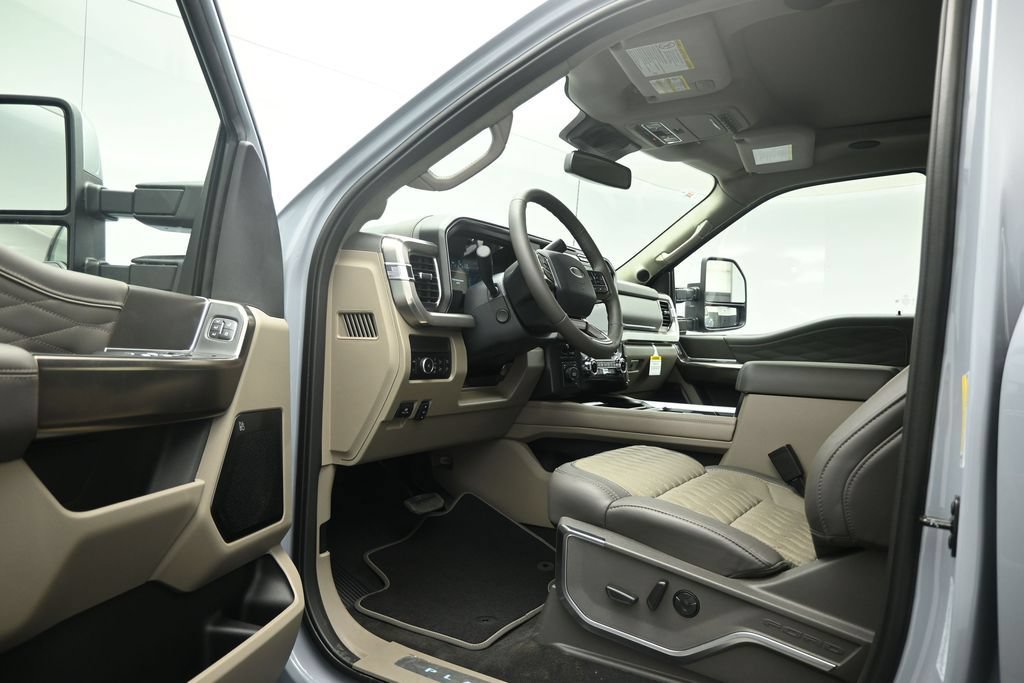 New 2026 Ford F450 Platinum w/ Platinum Plus Package AWD/4WD image 6