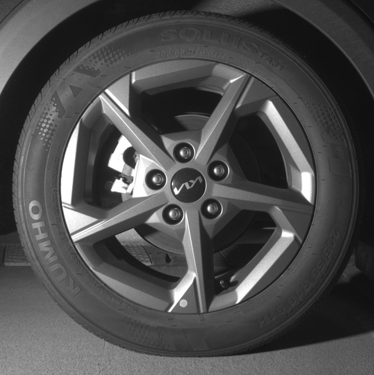 Used 2025 Kia K4 LXS image 15