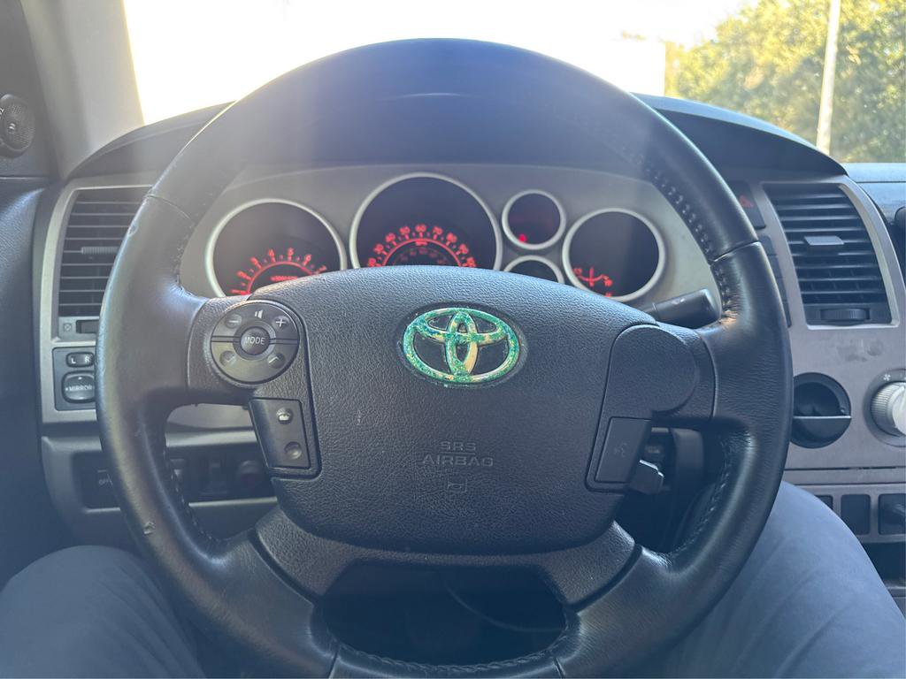 Used 2013 Toyota Tundra Base image 14